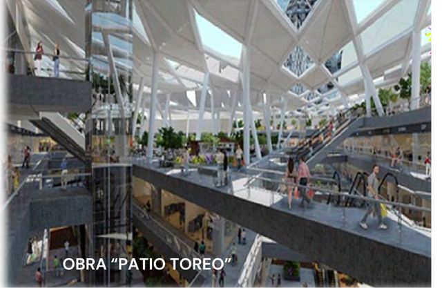 Interior de Toreo Parque Central con cubierta de estructura metálica